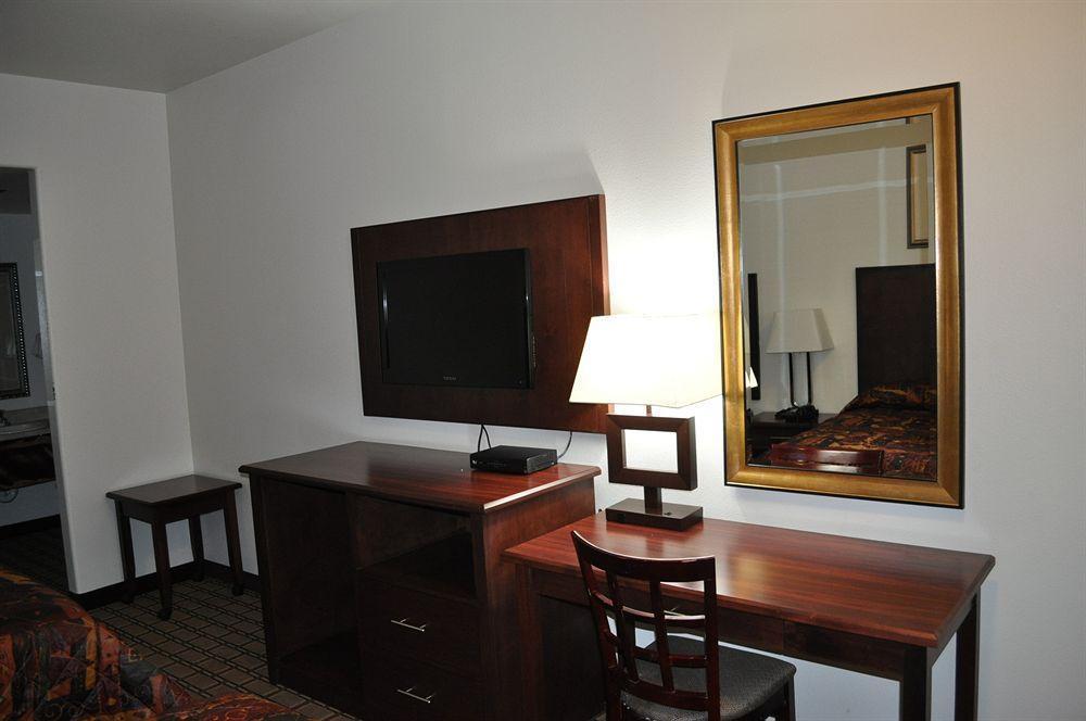 America Inn & Suites Риджкрест Экстерьер фото