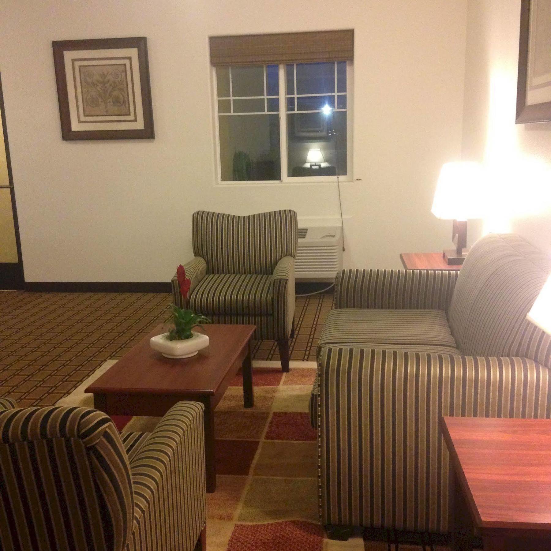 America Inn & Suites Риджкрест Экстерьер фото